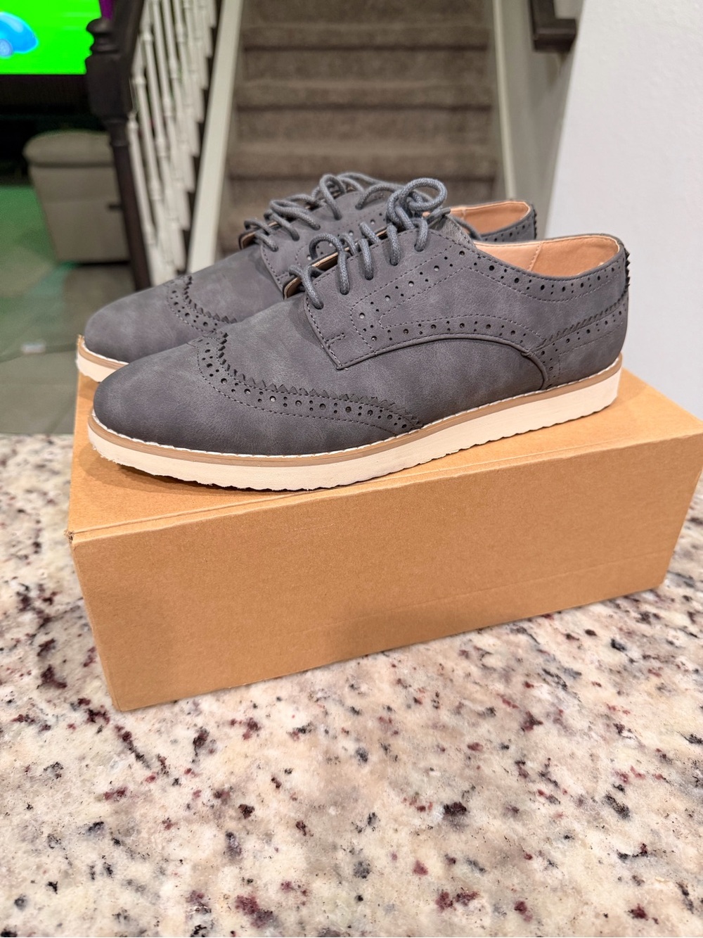 Women’s Gray Wingtip Oxford Lace-Up Shoes